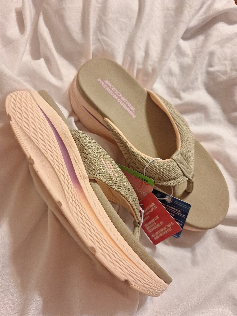 Skechers Women’s Pink & Olive Platform Flip Sandal